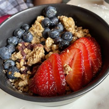 Divvy Coffee & Buns - Açaí bowl - Coffee & Tea Near Me - Pittsburgh, Pennsylvania Divvy Coffee & Buns - Açaí bowl - Coffee & Tea Near Me - Pittsburgh, Pennsylvania