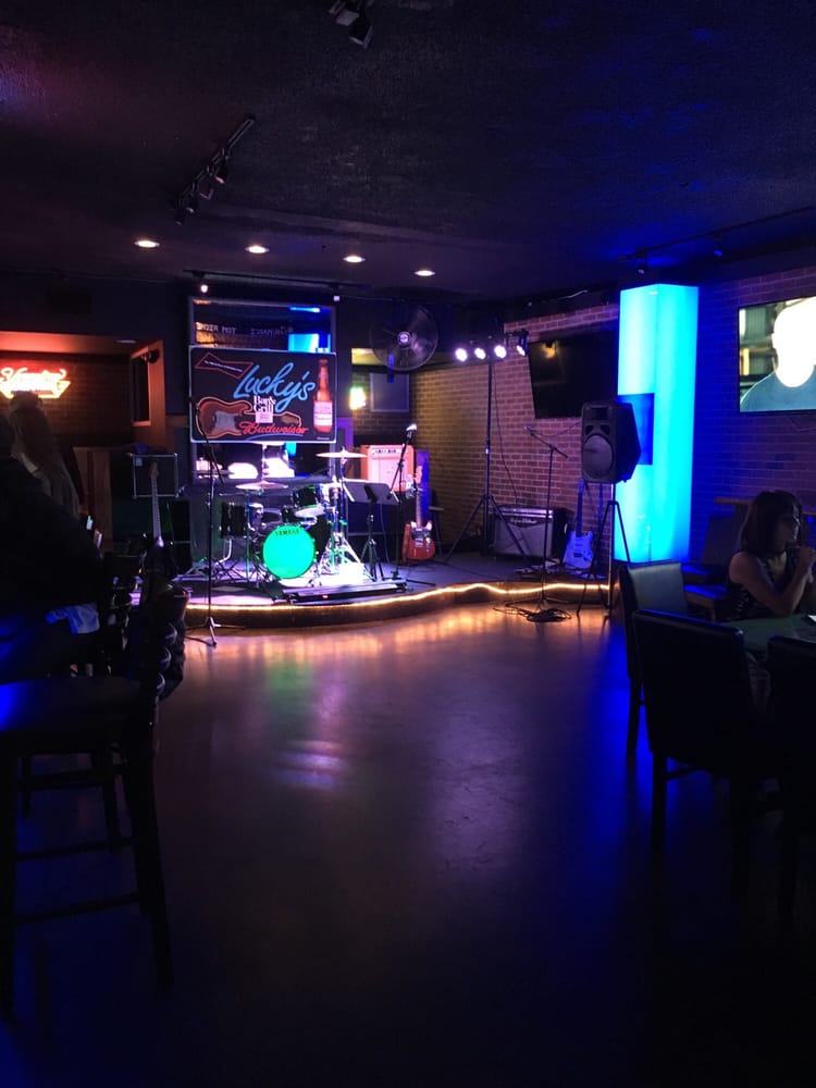 LUCKYS BAR AND GRILL Updated October 2024 497 NE 20th St, Boca
