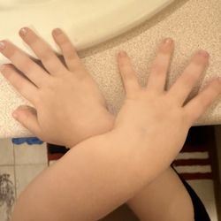 Lena’s Nails Salon & Spa