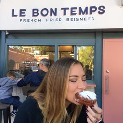 Beignet at Le Bon Temps