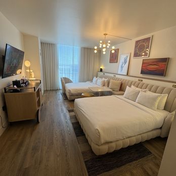 Virgin Hotels - Twin bed room. - Hotels Near Me - Las Vegas, Nevada Virgin Hotels - Twin bed room. - Hotels Near Me - Las Vegas, Nevada