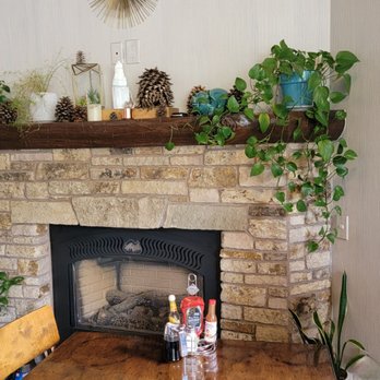 Mama's Egg House - Fireplace dining - Breakfast & Brunch Near Me - Idyllwild, California