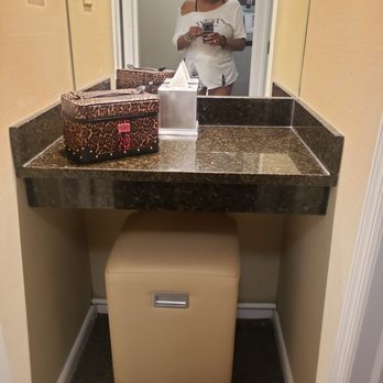 The Windsor Suites - Vanity seating area. Perfect 4 me !! - Hotels Near Me - Philadelphia, Pennsylvania