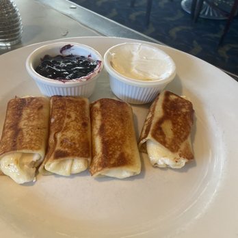 Landmark Diner - I had to go with an afternoon lunch special, blintzes! - Diners Near Me - Roslyn, New York