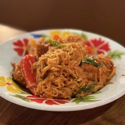 Love at First Bite - Spicy tofu pad Thai