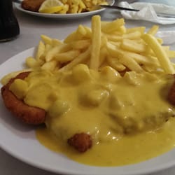 Grillstube Bernd Unkel - Schnitzel mit Currysoße und Früchten