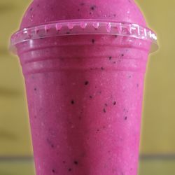 Main Squeeze - Pitaya Specialty Smoothie