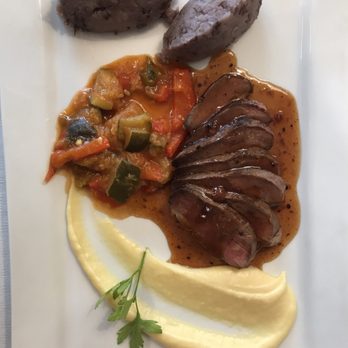 Le Pommier - Duck with mashed black potatoes - French Near Me - Bayeux, 14