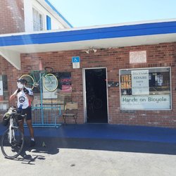 Hands on Bicycle - Store front convenient to Druid, or Duke Energu or Punellas trails