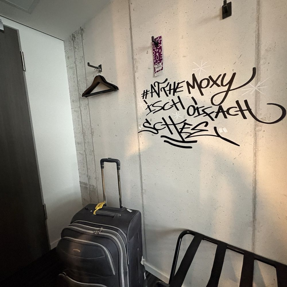 Moxy Stuttgart Airport/Messe - Hotels Near Me - Leinfelden-Echterdingen, BW