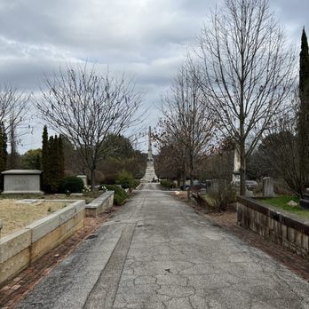 Historic Oakland Cemetery - Landmarks & Historical Buildings Near Me - Atlanta, Georgia
