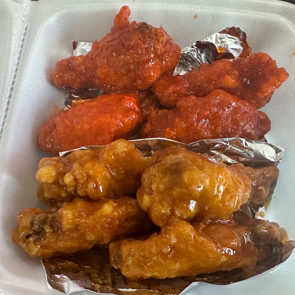 KEEKS Eggrolls & Wings - Mango Habanero and Buffalo - Asian Fusion Near Me - Keller, Texas KEEKS Eggrolls & Wings - Mango Habanero and Buffalo - Asian Fusion Near Me - Keller, Texas