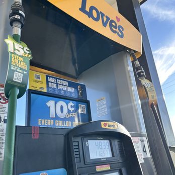 Love's Travel Stop - Gas Stations Near Me - Tonopah, Nevada Love's Travel Stop - Gas Stations Near Me - Tonopah, Nevada