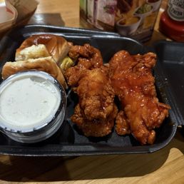 Triple Dipper with Honey-Chipotle Chicken Crispers and Big Mouth Bites!