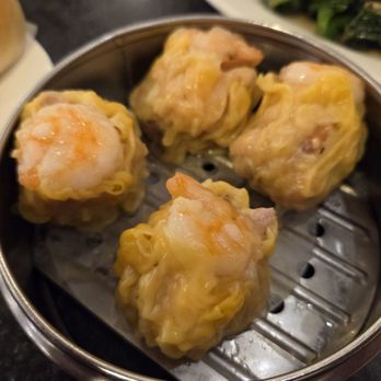 Golden Palace - Steamed shumai with pork & shrimp - Bars Near Me - Uncasville, Connecticut Golden Palace - Steamed shumai with pork & shrimp - Bars Near Me - Uncasville, Connecticut