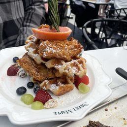 Fried chicken and croissant waffle Fried chicken and croissant waffle