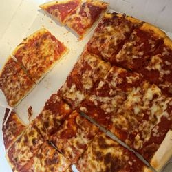 Sal's Pizza Company - Come on man it's not that hard to make pizza unbelievable!!!!