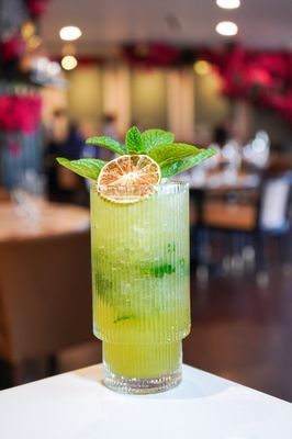 Osha Thai Restaurant and Bar (Embarcadero) by null