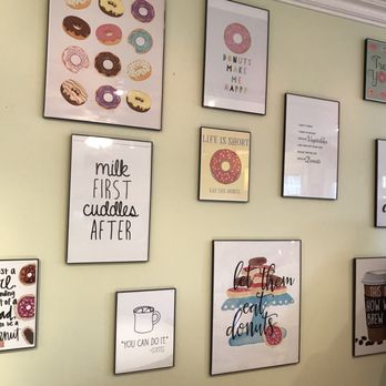 BB'S Baby Donuts - Inside seating - Donuts Near Me - Western Springs, Illinois