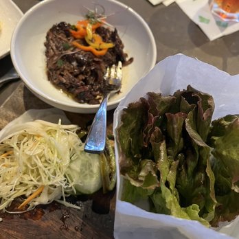 Whisper Creek Farm: The Kitchen - Short braised rib with farm slaw, and lettuce wraps - Comfort Food Near Me - Orlando, Florida Whisper Creek Farm: The Kitchen - Short braised rib with farm slaw, and lettuce wraps - Comfort Food Near Me - Orlando, Florida