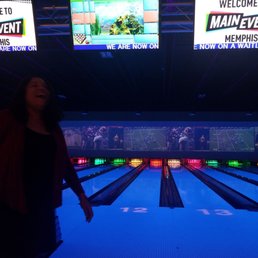 The bowling alley! The bowling alley!