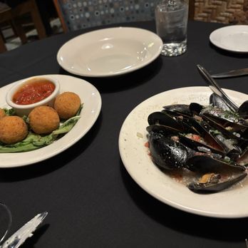 The Earle Restaurant - Mussels Risotto Croquettes - Wine Bars Near Me - Ann Arbor, Michigan The Earle Restaurant - Mussels Risotto Croquettes - Wine Bars Near Me - Ann Arbor, Michigan