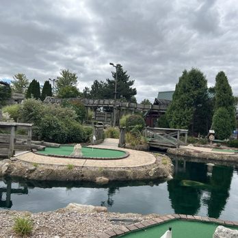 Stone Mountain Family Fun Center - A random shot of the course - Mini Golf Near Me - Tecumseh, Michigan