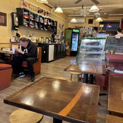 Mocha Motts - Inside