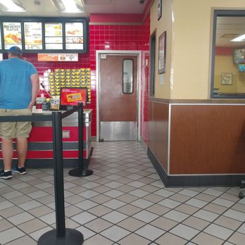 Hardee's - counter - Burgers Near Me - Corbin, Kentucky