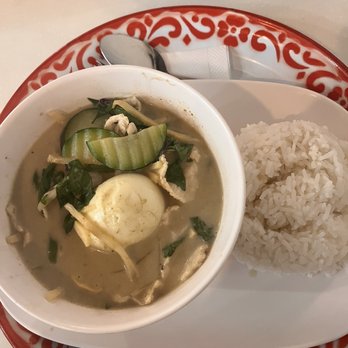 Sweet Rice - Green Curry with Chicken - Thai Near Me - Gardena, California Sweet Rice - Green Curry with Chicken - Thai Near Me - Gardena, California