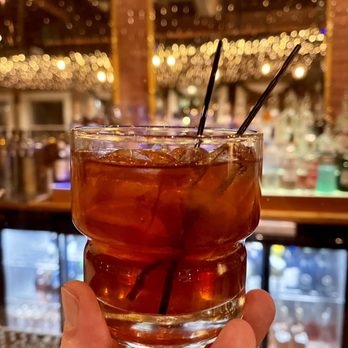 The Local - Hartford currant cocktail - Bars Near Me - Hartford, Connecticut