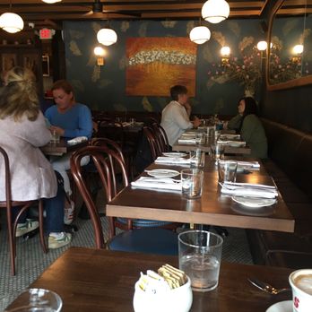 Bistro de Ville - French Near Me - Scarsdale, New York