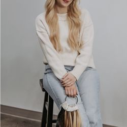 Craft Studio - @katie_didmyhair
Extensions Specialist
Blonde Specialist
Colour Specialist