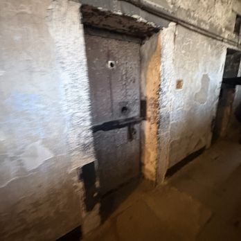 Kilmainham Gaol - Cell - Museums Near Me - Kilmainham, D