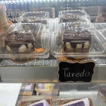Cake It Easy - Bakeries Near Me - New Westminster, British Columbia