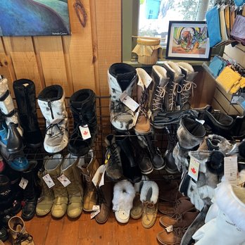 Khewa - Art Galleries Near Me - Wakefield, Quebec