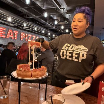 Giordano's - Ohhh, cheese! - Pizza Near Me - Chicago, Illinois