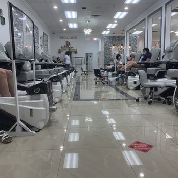 Elite Nails And Spa - Pedicure area - Nail Salons Near Me - Simi Valley, California