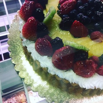 Caesar's Pastry - Bakeries Near Me - Los Angeles, California