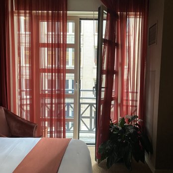 Hotel Giraffe - The balcony at my room - Hotels Near Me - New York, New York Hotel Giraffe - The balcony at my room - Hotels Near Me - New York, New York