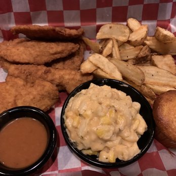 Famous Dave's - Chicken Tenders (Platter) - Barbeque Near Me - Doral, Florida