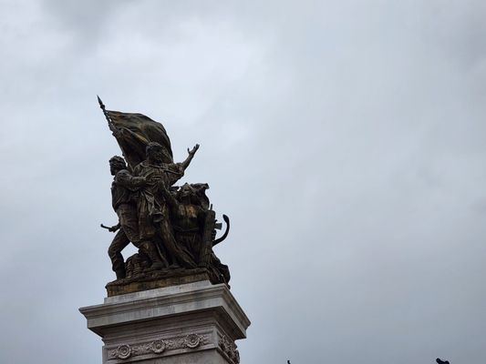 Monument to Victor Emmanuel II by null