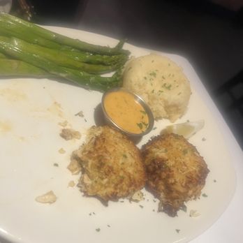 Bonefish Grill - Maryland-Style Crab Cakes - Seafood Near Me - Atlanta, Georgia Bonefish Grill - Maryland-Style Crab Cakes - Seafood Near Me - Atlanta, Georgia