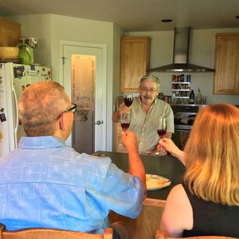 The Owl's Nest Inn - Relaxing with a glass of wine - Bed & Breakfast Near Me - Newberg, Oregon