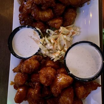 Woodie's Flat - Boneless wings - New American Near Me - Chicago, Illinois Woodie's Flat - Boneless wings - New American Near Me - Chicago, Illinois