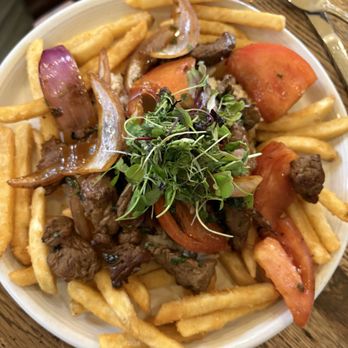 Burgundian - Lomo Saltado - Food Trucks Near Me - Attleboro, Massachusetts