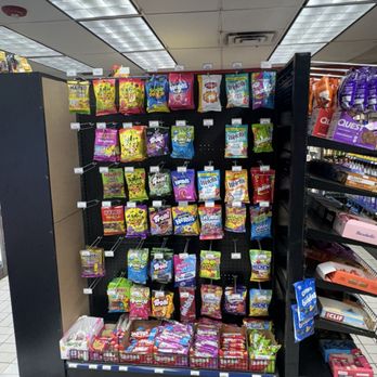 bp - Candy - Gas Stations Near Me - Westmont, Illinois