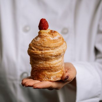 Crust Artisan Bakery - Cruffin - Bakeries Near Me - Burbank, California