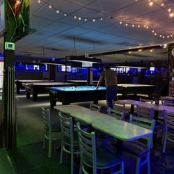 Banana's Billiards - Pool Tables