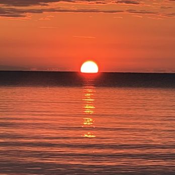 Breakers Resort - Sunrise - Hotels Near Me - Saint Ignace, Michigan